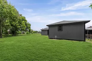 3626 Sparrow St, Houston, TX 77051 - Photo 21