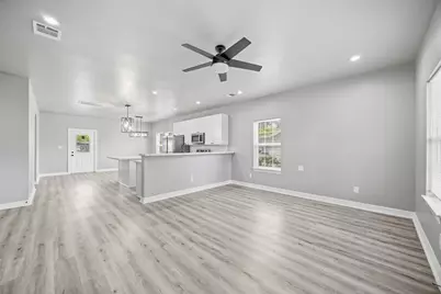 5709 Annunciation Street #B, Houston, TX 77016 - Photo 5