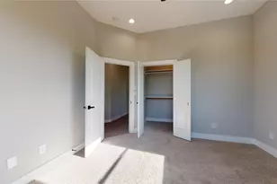 806 E 39th St, Houston, TX 77022 - Photo 37