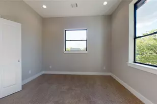 806 E 39th St, Houston, TX 77022 - Photo 39