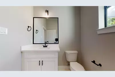 806 E 39th Street #A, Houston, TX 77022 - Photo 17