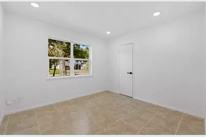 9930 Valley Lake Drive, Houston, TX 77078 - Photo 9
