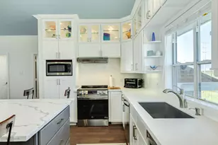 18810 W De Vaca Ln, Galveston, TX 77554 - Photo 13