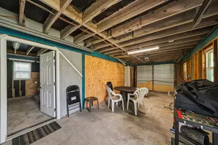 4222 Mason Dr, Galveston, TX 77554 - Photo 35