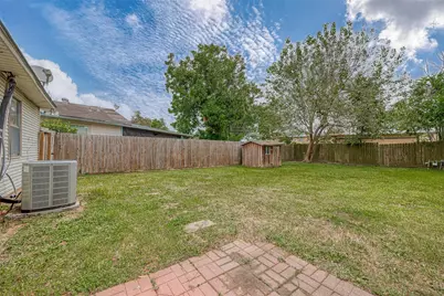 2051 Santa Rosa Street, Houston, TX 77023 - Photo 27