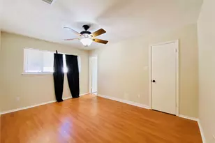 13447 Greenway Dr, Sugar Land, TX 77498 - Photo 13