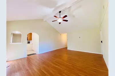 13447 Greenway Drive, Sugar Land, TX 77498 - Photo 5