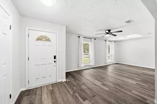 12010 Dorrance Ln, Meadows Place, TX 77477 - Photo 3