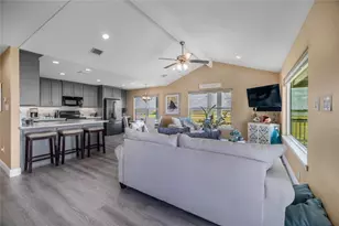 299 Bay Dr, Palacios, TX 77465 - Photo 9
