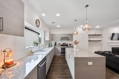 1333 W 22nd Street #F, Houston, TX 77008 - Photo 5