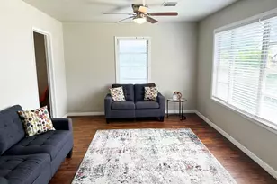 2910 Lavender St, Houston, TX 77026 - Photo 9