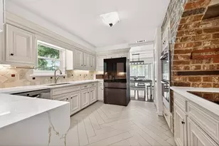 12302 S Moorcreek Dr, Houston, TX 77070 - Photo 11