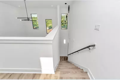 5609 Savyon Drive, Houston, TX 77091 - Photo 7