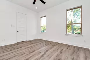 5609 Savyon Dr, Houston, TX 77091 - Photo 9