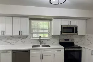 9169 Sharyn Dr, Conroe, TX 77384 - Photo 7