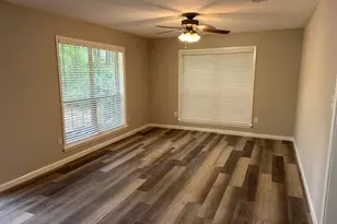 9169 Sharyn Dr, Conroe, TX 77384 - Photo 11