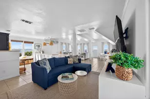 11818 Sportsman Rd, Galveston, TX 77554 - Photo 19