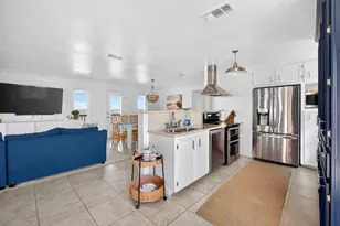 11818 Sportsman Rd, Galveston, TX 77554 - Photo 15