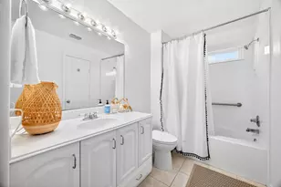 11818 Sportsman Rd, Galveston, TX 77554 - Photo 29