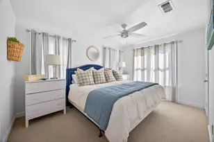 11818 Sportsman Rd, Galveston, TX 77554 - Photo 23