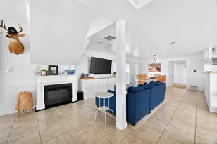 11818 Sportsman Rd, Galveston, TX 77554 - Photo 17