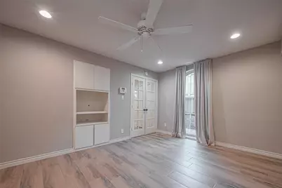 4639 Wild Indigo Street #27/461, Houston, TX 77027 - Photo 9