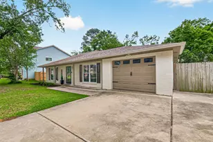 319 Kingsport St, Crosby, TX 77532 - Photo 5