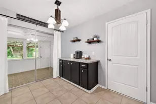 319 Kingsport St, Crosby, TX 77532 - Photo 17
