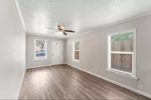 3922 Farmer St, Houston, TX 77020 - Photo 7