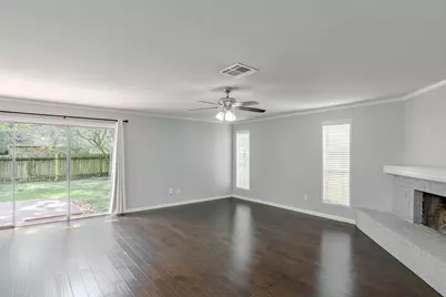 6 Basal Briar Court, The Woodlands, TX 77381 - Photo 3