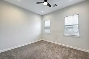 5932 Petty St, Houston, TX 77007 - Photo 15