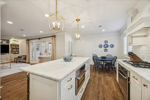 7603 Windswept Ln, Houston, TX 77063 - Photo 13