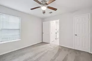 820 Texas St, Liberty, TX 77575 - Photo 5