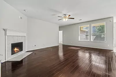 6615 Hunters Trace Lane, Baytown, TX 77521 - Photo 3