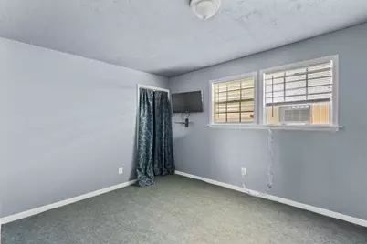 810 93rd Street, Galveston, TX 77554 - Photo 7