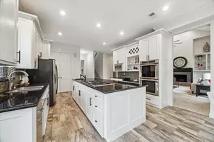 14 Tredington St, Sugar Land, TX 77479 - Photo 13