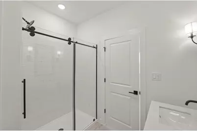 7815 Jade Crest Dr, Angleton, TX 77515 - Photo 17