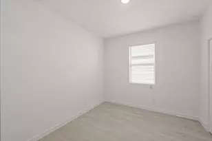 7815 Jade Crst Dr, Angleton, TX 77515 - Photo 19