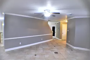 9503 Deep Valley Dr, Houston, TX 77044 - Photo 3