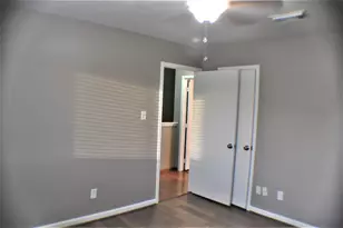 9503 Deep Valley Dr, Houston, TX 77044 - Photo 19