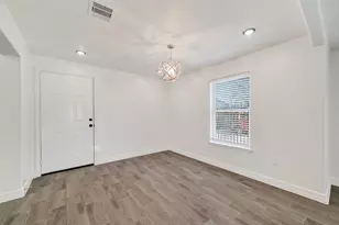 3107 Martha St, Houston, TX 77026 - Photo 3
