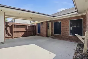4015 Lakepointe Forest Dr, Seabrook, TX 77586 - Photo 35