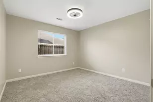 4015 Lakepointe Forest Dr, Seabrook, TX 77586 - Photo 27