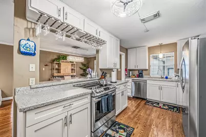 4401 Holt Street, Bellaire, TX 77401 - Photo 11