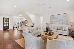 12467 Barryknoll Ln, Houston, TX 77024 - Photo 9