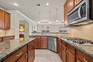 1650 Cecina St, League City, TX 77573 - Photo 15