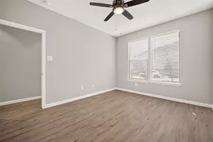 2507 Grey Willow Trl, Houston, TX 77077 - Photo 17