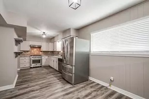 5007 Inverness Dr, Baytown, TX 77521 - Photo 19