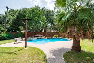 5007 Inverness Dr, Baytown, TX 77521 - Photo 5