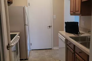 2475 Underwood St, Houston, TX 77030 - Photo 3